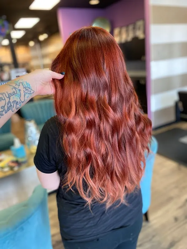Luxe Salon