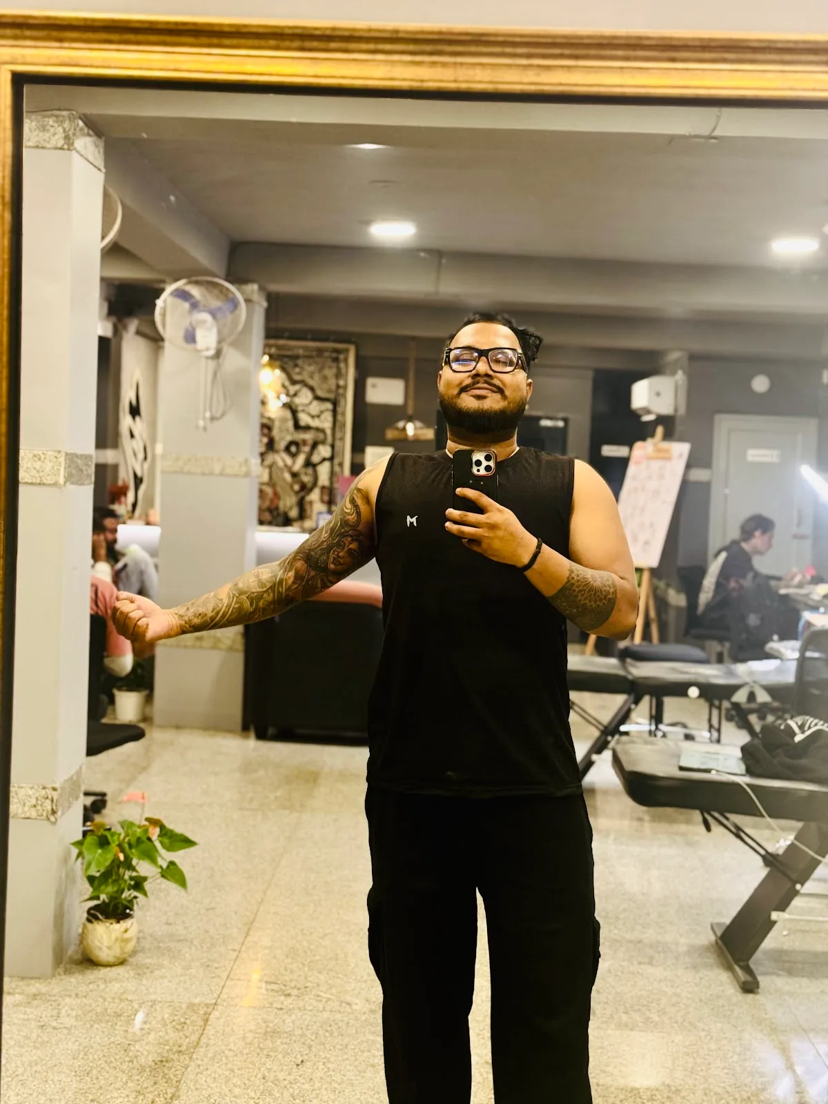 BOLD N CURVE TATOO STUDIO