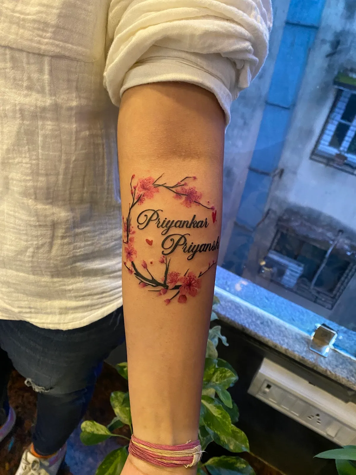 BOLD N CURVE TATOO STUDIO