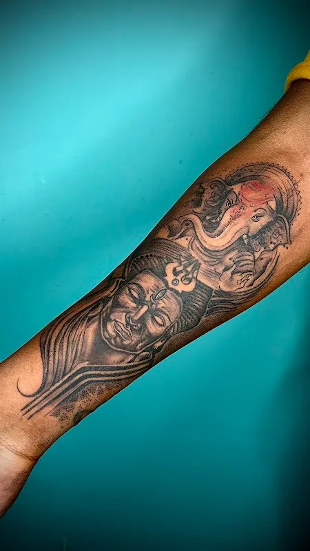 Stud In Tattoos guntur