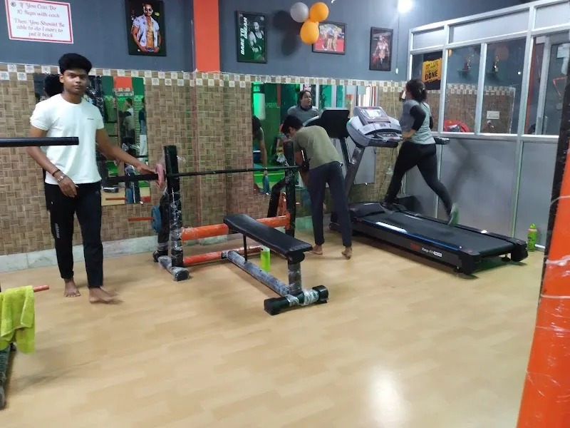 The Fit Zone unisex Gym | Best Gym in Awas Vikas No 3 | Best Gym in Kalyanpur | Best Gym for Personal Training |