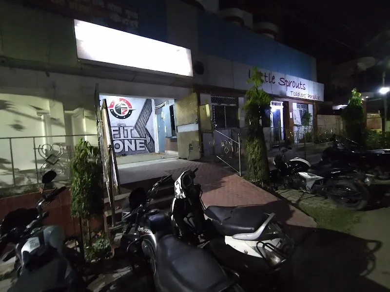 The Fit Zone unisex Gym | Best Gym in Awas Vikas No 3 | Best Gym in Kalyanpur | Best Gym for Personal Training |