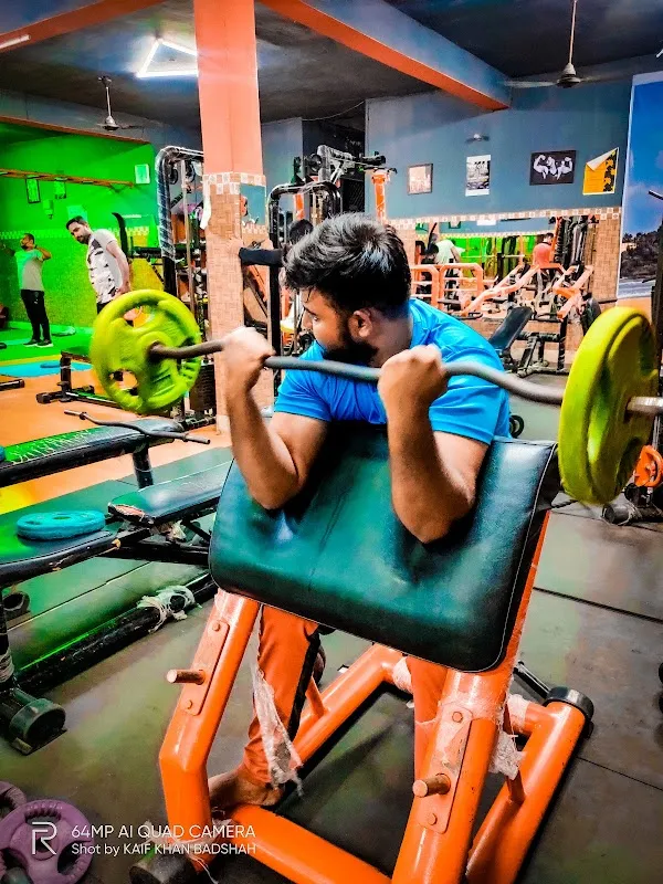 The Fit Zone unisex Gym | Best Gym in Awas Vikas No 3 | Best Gym in Kalyanpur | Best Gym for Personal Training |