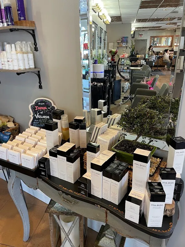 Velarde Salon & Spa