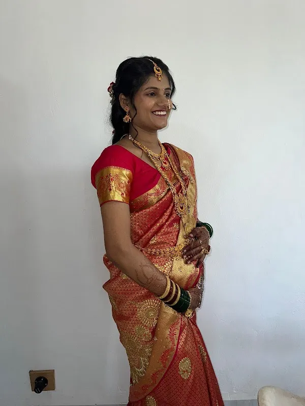 Sonam Beauty & Style Salon Akluj Solapur