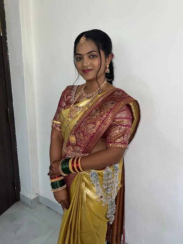 Sonam Beauty & Style Salon Akluj Solapur