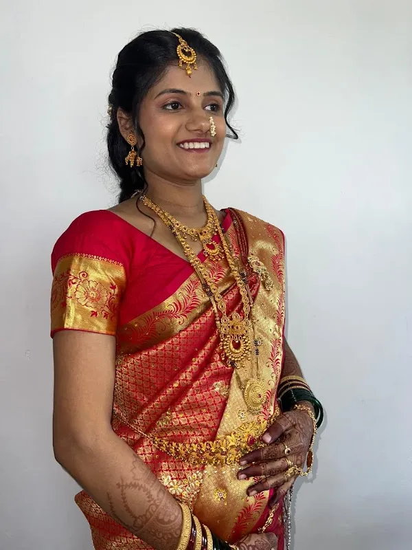 Sonam Beauty & Style Salon Akluj Solapur