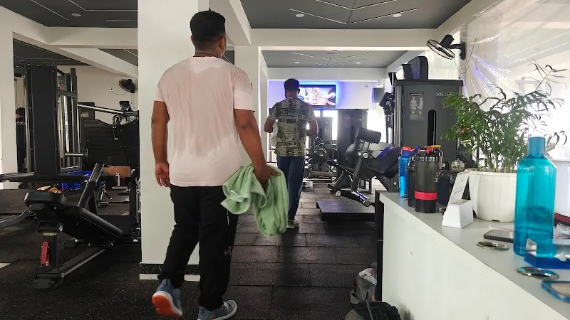 HB FITNESS STUDIO