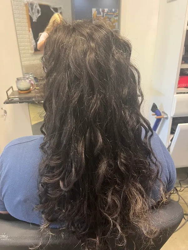 Glo Hair Lounge