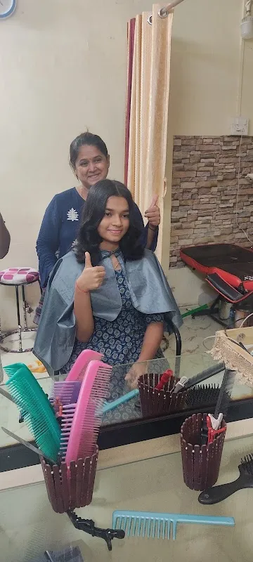 Sakshi Salon & Spa [ ACADEMY ]