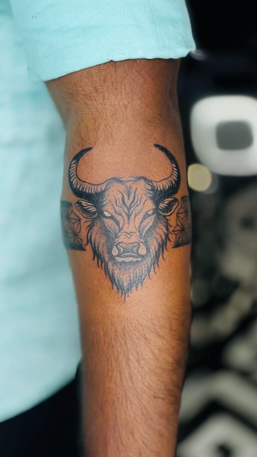 The warrior tattoos & piercing studio
