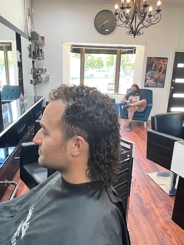 Lou Lou Hair Salon