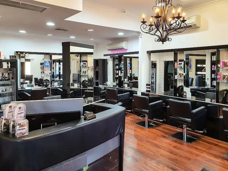 Lou Lou Hair Salon