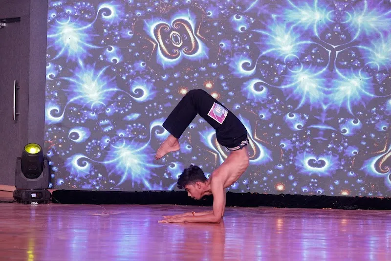 AV DANCE ACADEMY