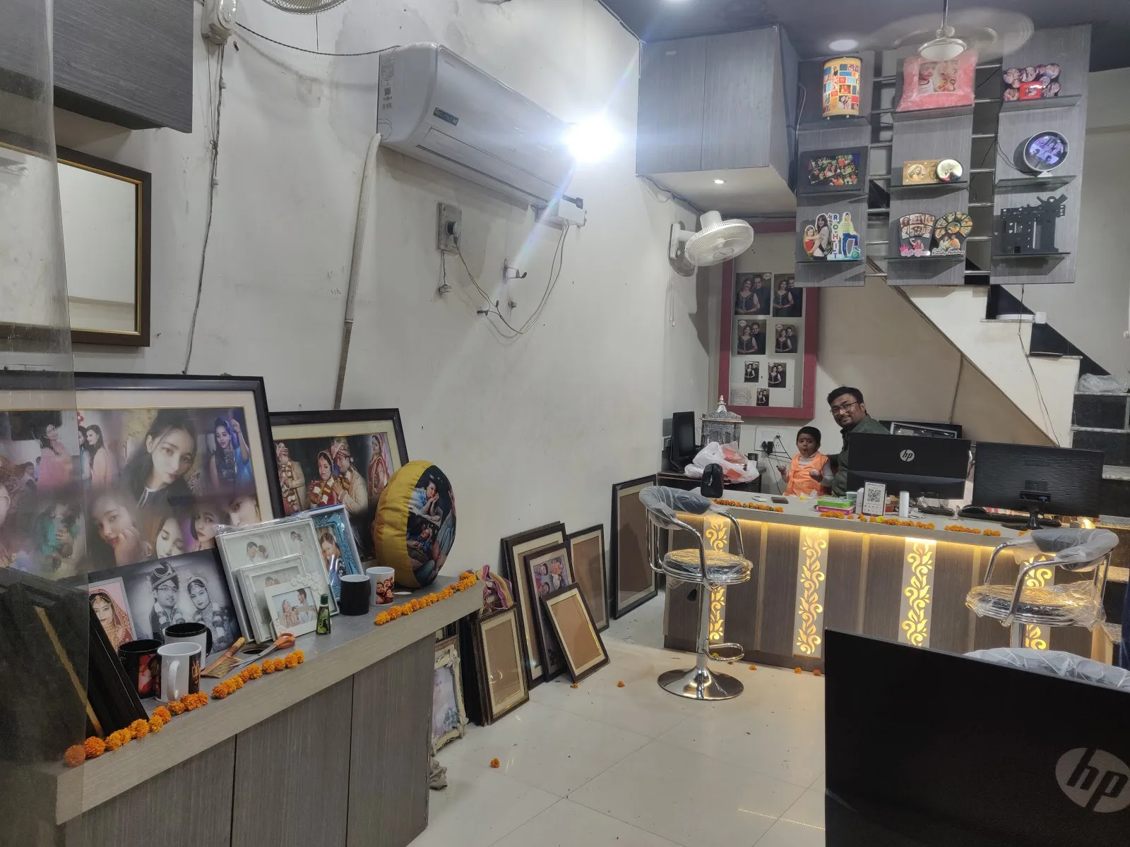 Prem Photo Studio