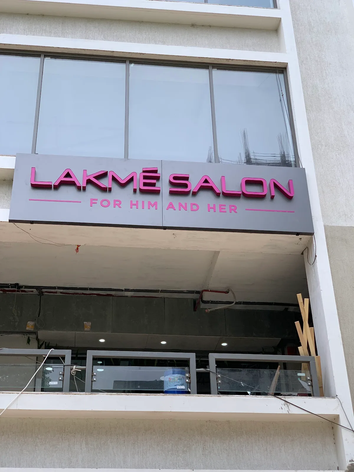 Lakme Salon For Him and Her in Mansi Road,Vastrapur,Ahmedabad