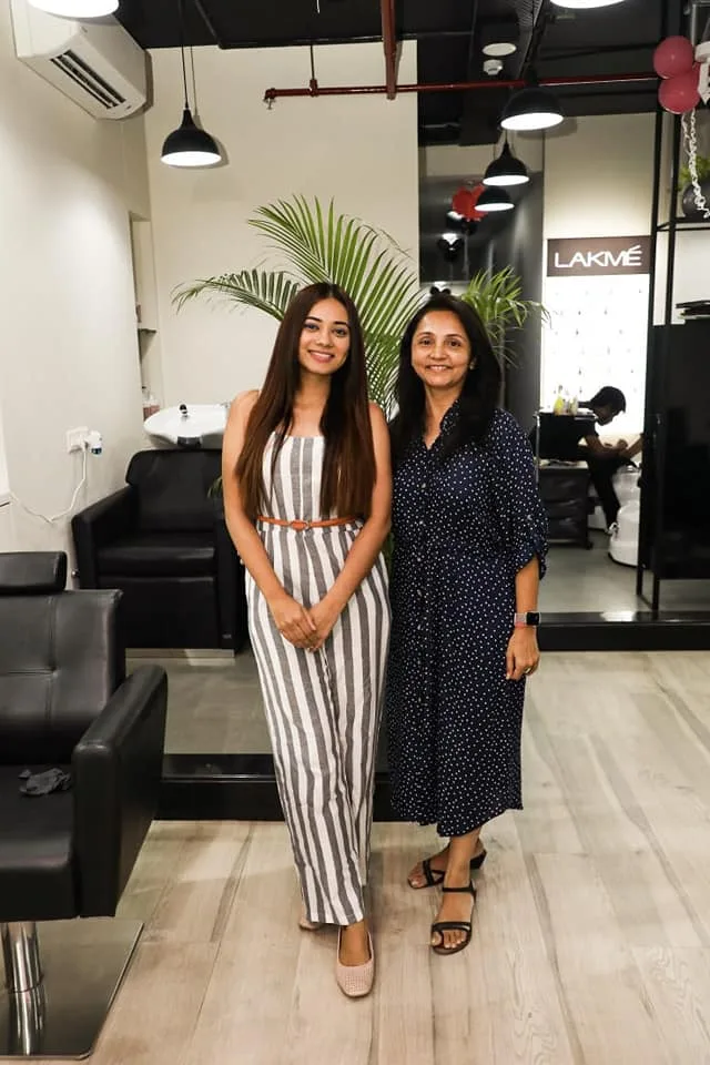 Lakme Salon For Him and Her in Mansi Road,Vastrapur,Ahmedabad