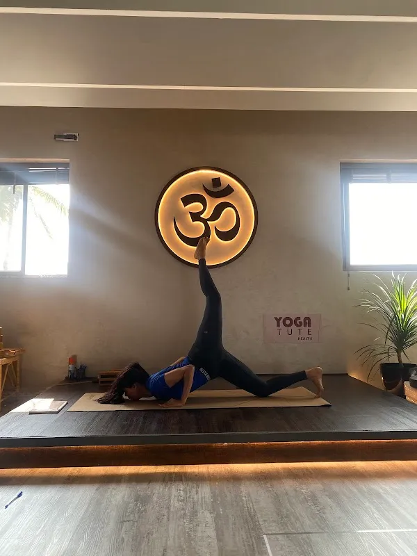 YogaTute Health (Yoga School)