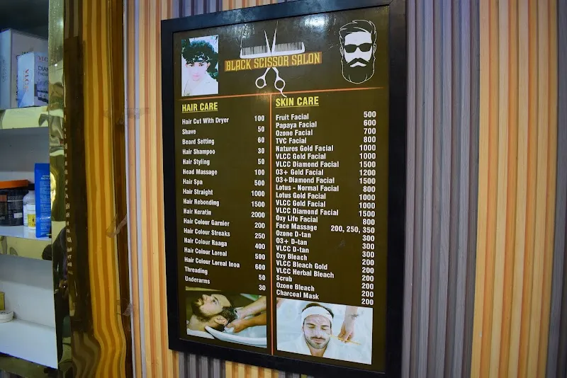 Black Scissor unisex salon munirka