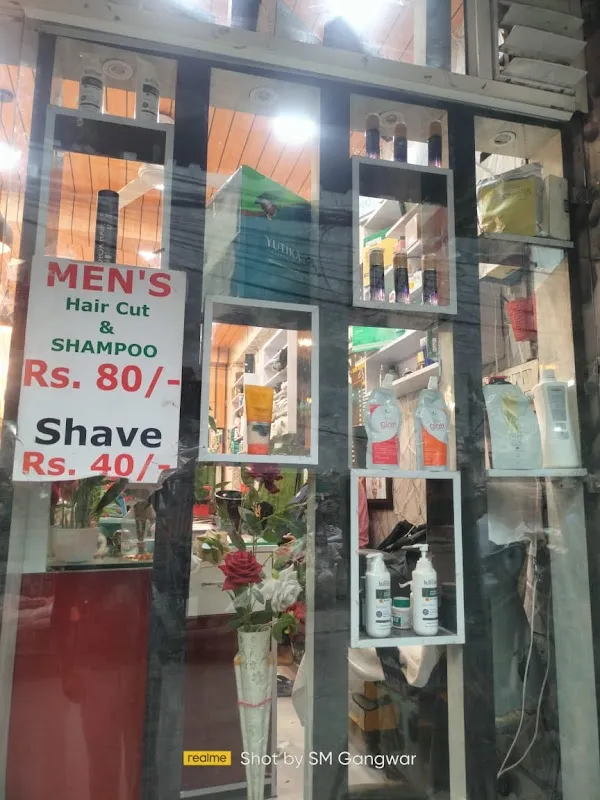Black Scissor unisex salon munirka