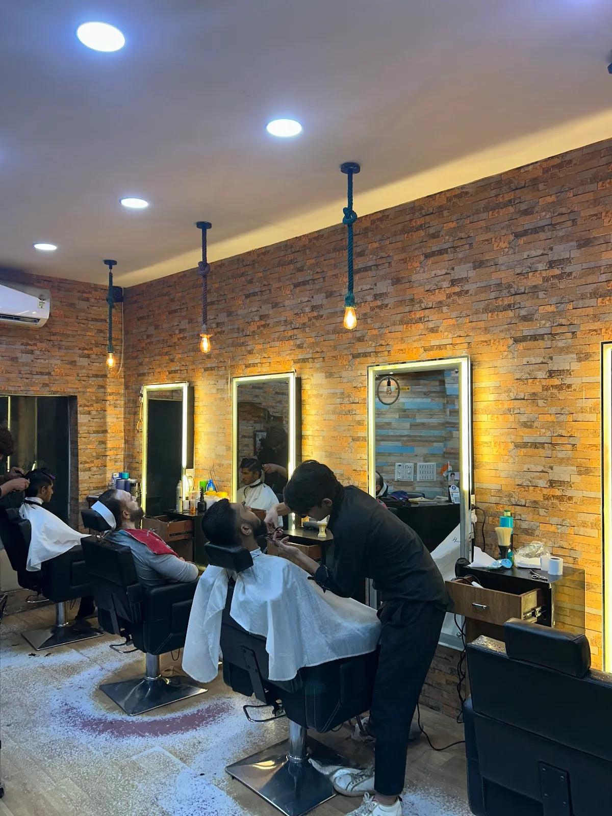 Hair Craft Unisex Salon