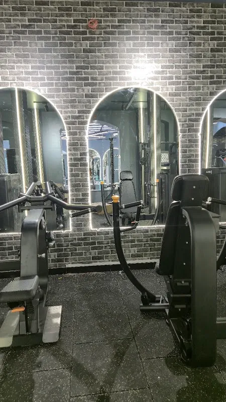 Midtown Fitness marine lines