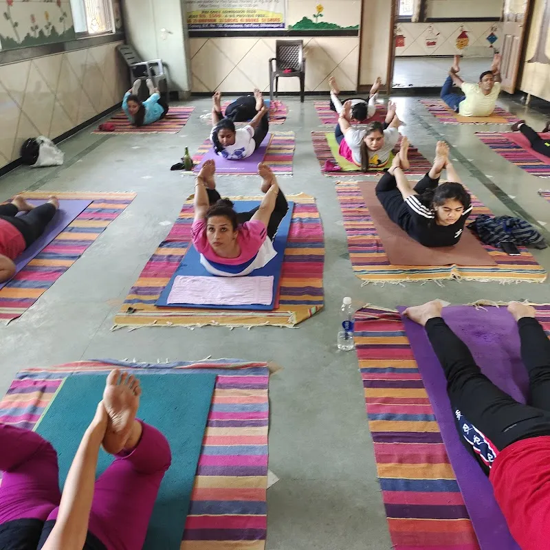 RUKU'S YOGA CLASSES