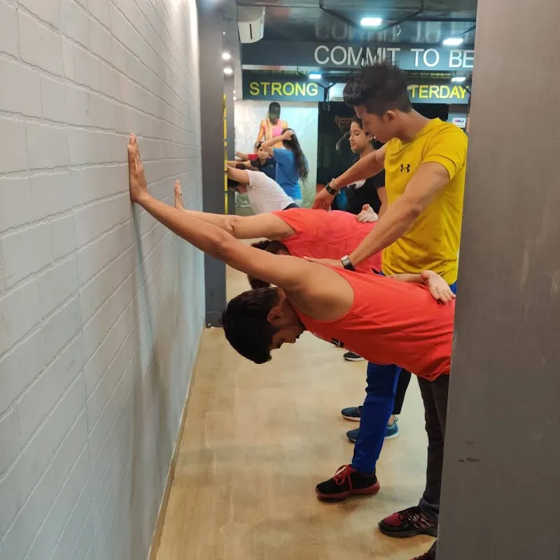 24 FITNESS STUDIO
