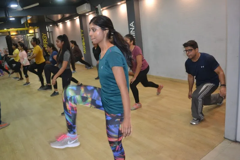 24 FITNESS STUDIO