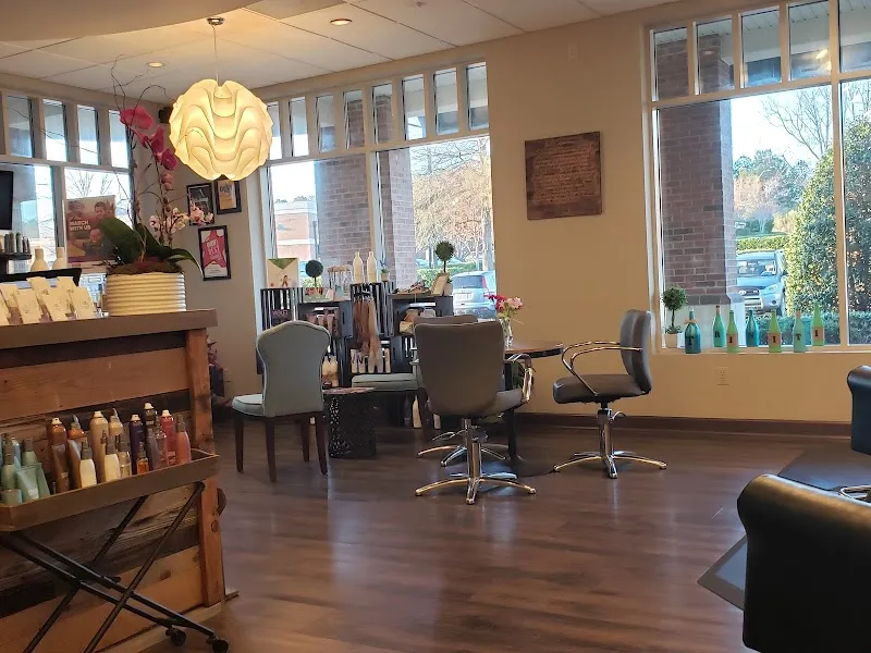 Triniti Salon & Head Spa