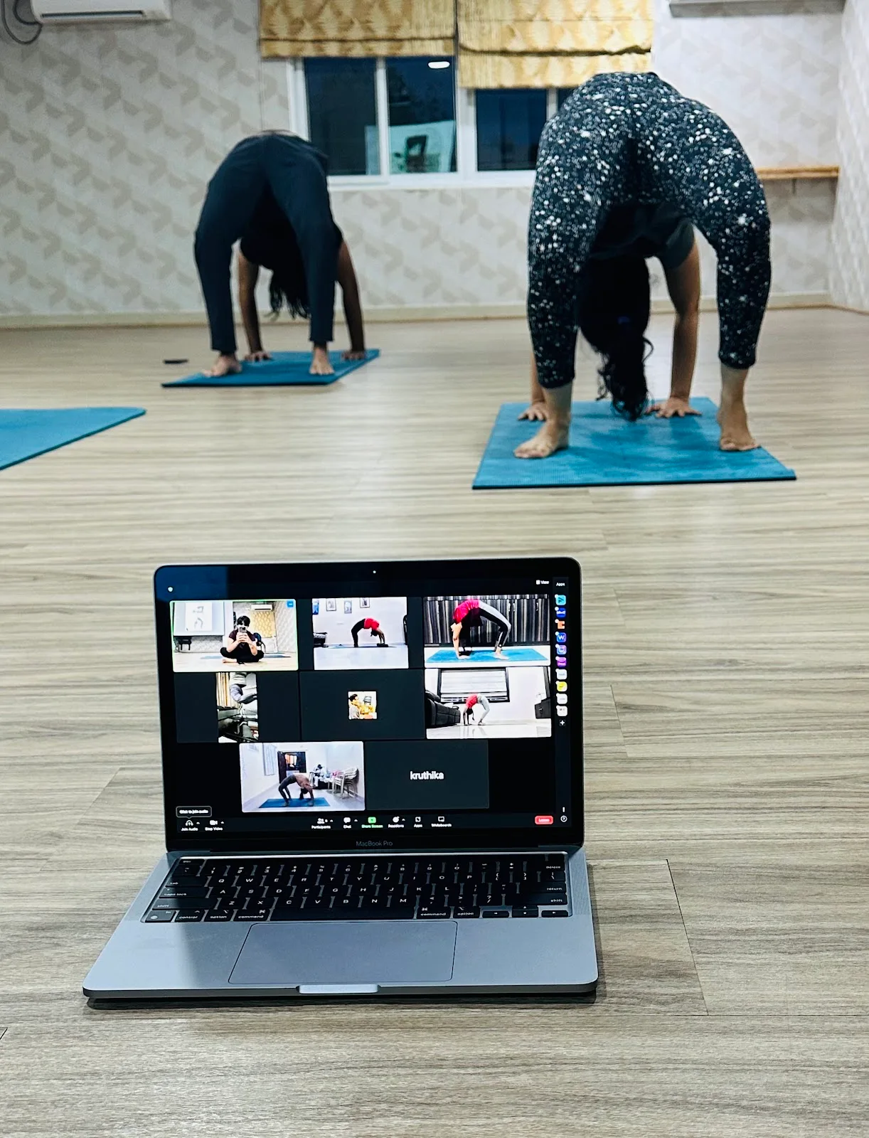 ASTA YOGA