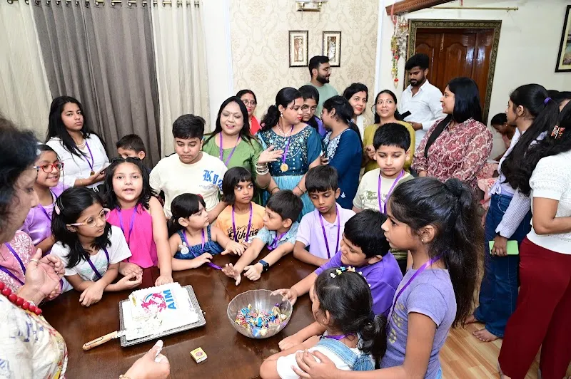 AIM – Art in Motion | Dance, Music, Singing & Art Classes in Lucknow