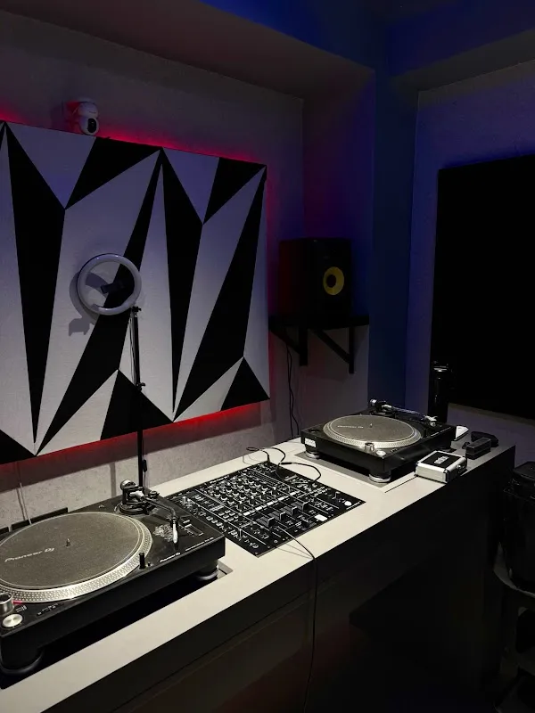 Waveform Studio