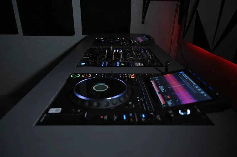 Waveform Studio