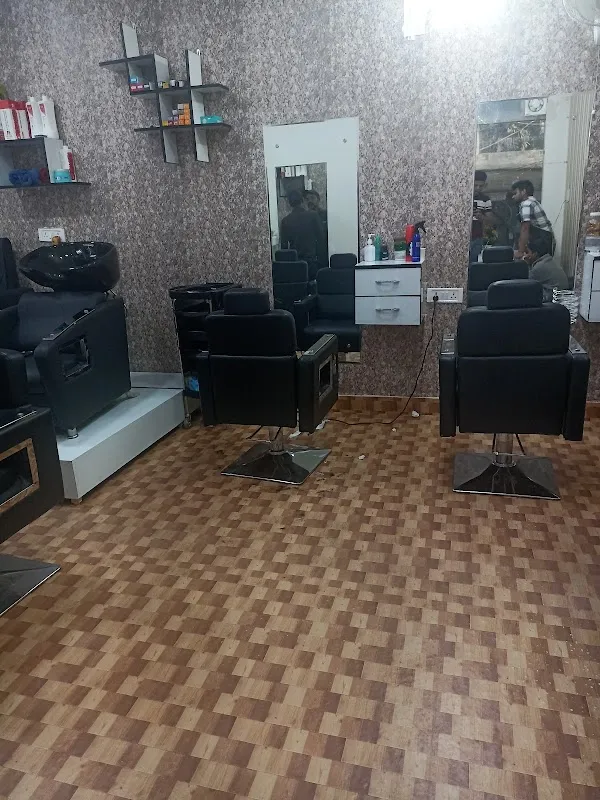 Luxury Unisex Saloon