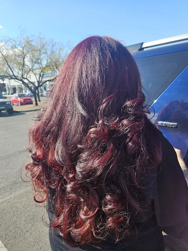Eclips Cuts Salon