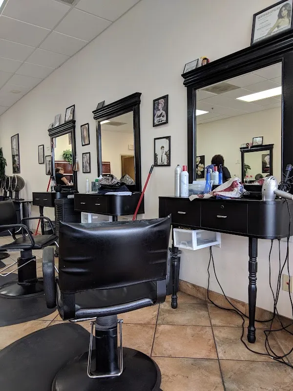 Eclips Cuts Salon