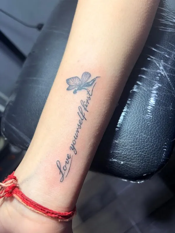 Crew tattoo studio