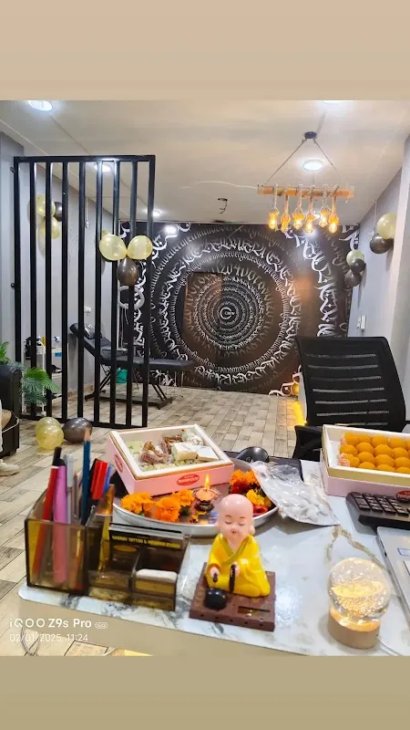 Crew tattoo studio