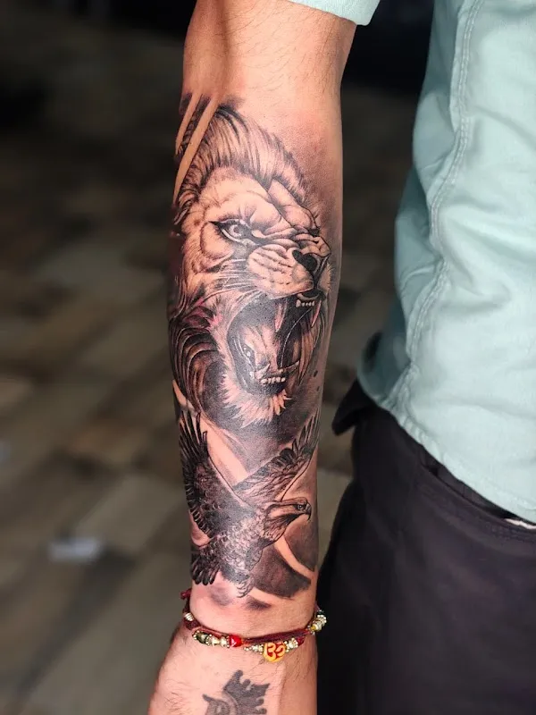 Crew tattoo studio