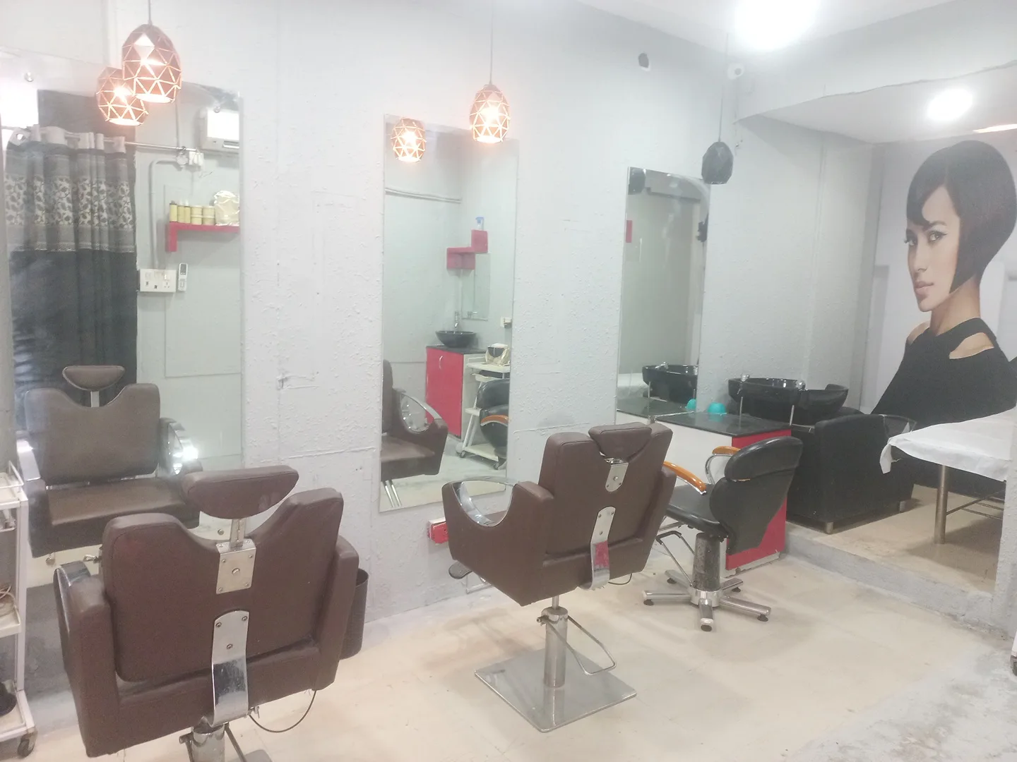NAZRANA HAIR AND BEAUTY UNISEX SALON
