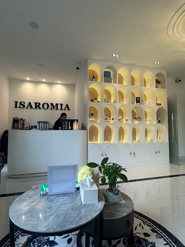 Isaromia Aesthetics JB - Facial, Whitening, Slimming Treatment