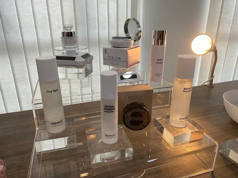 Isaromia Aesthetics JB - Facial, Whitening, Slimming Treatment