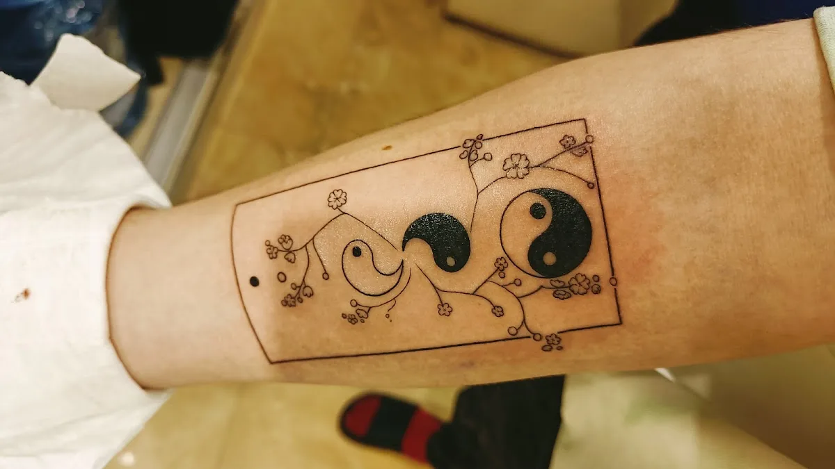LOOK AT Tattoo