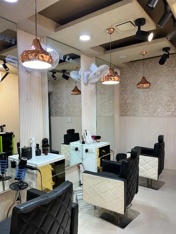 Good Looks Unisex Salon