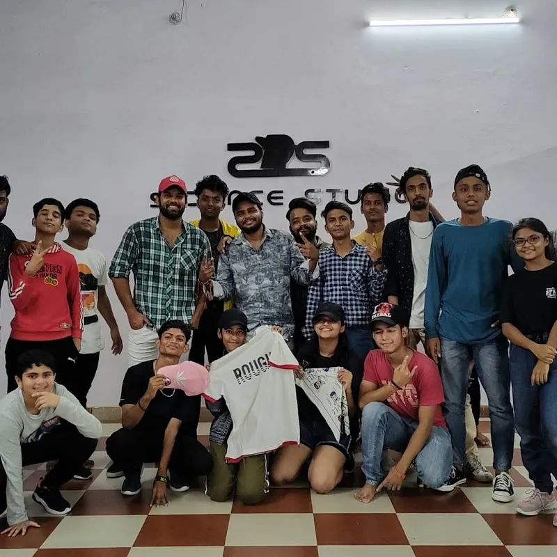 S DANCE STUDIO