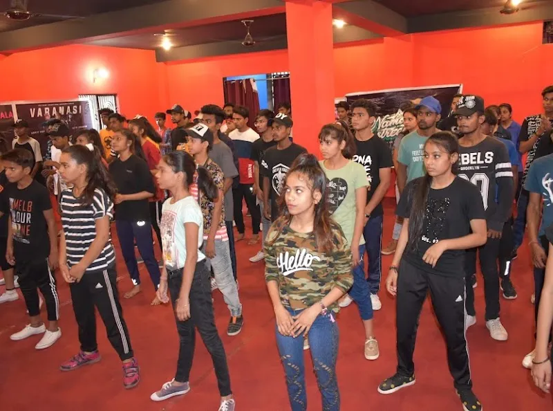 S DANCE STUDIO
