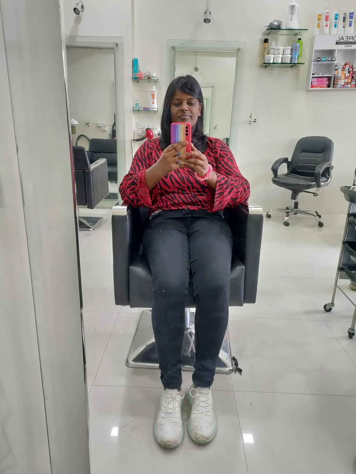 Blush & Blow Salon - Ladies Only