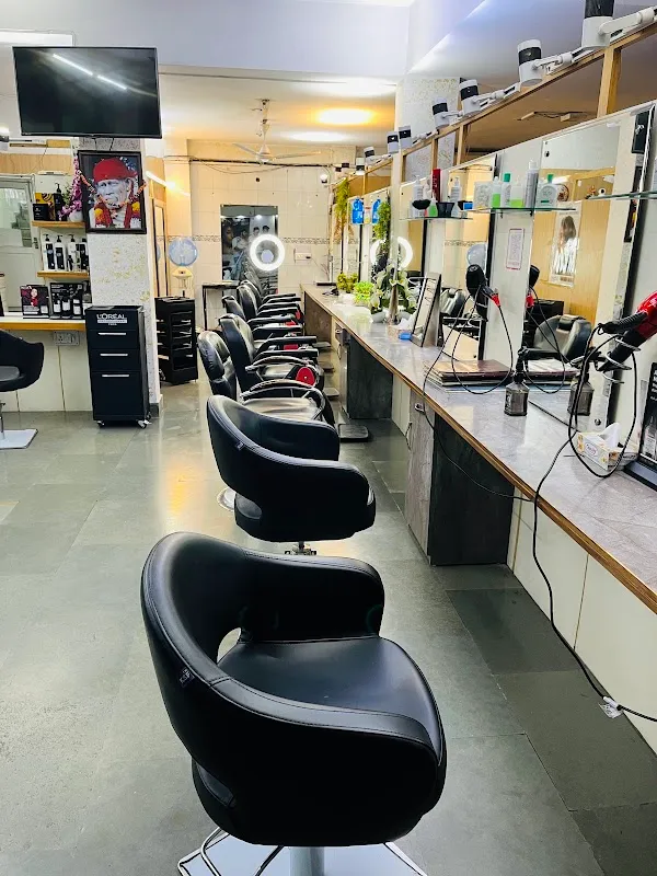 Aastha Unisex Salon