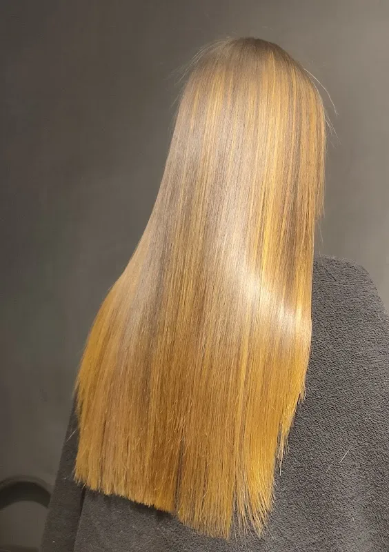 FLICKSS & CURLSS SALON